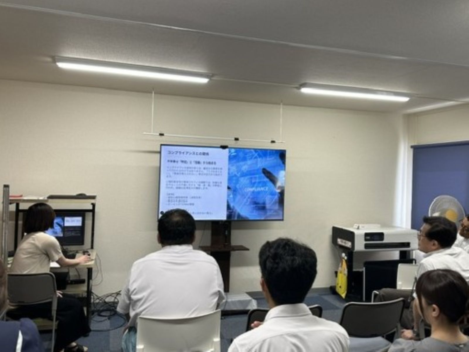 R8情報コンプラ2.jpg
