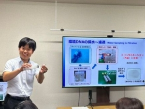 R8発表者2.jpg